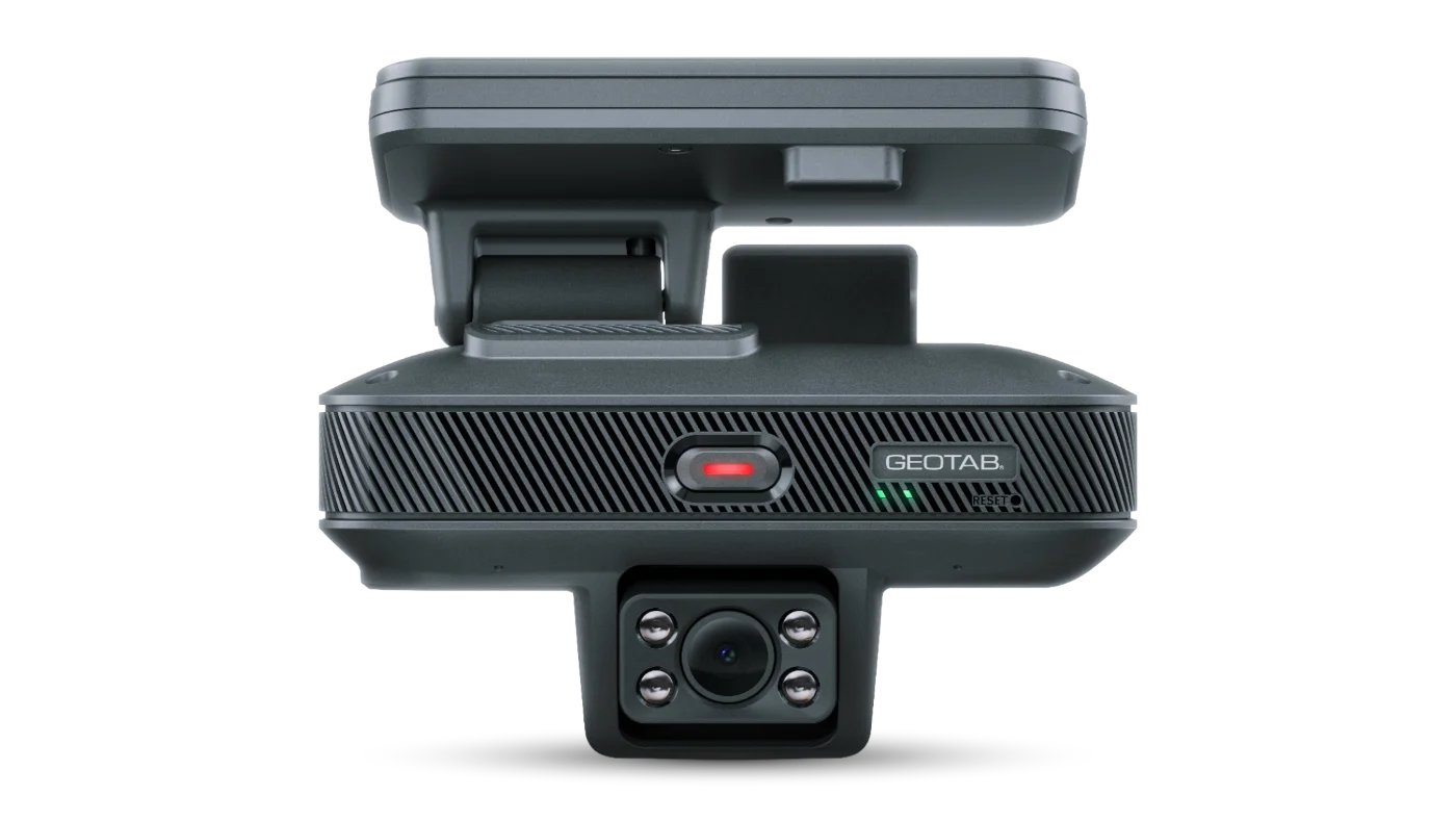 Geotab GO Focus Pro dual-facing AI dash camera