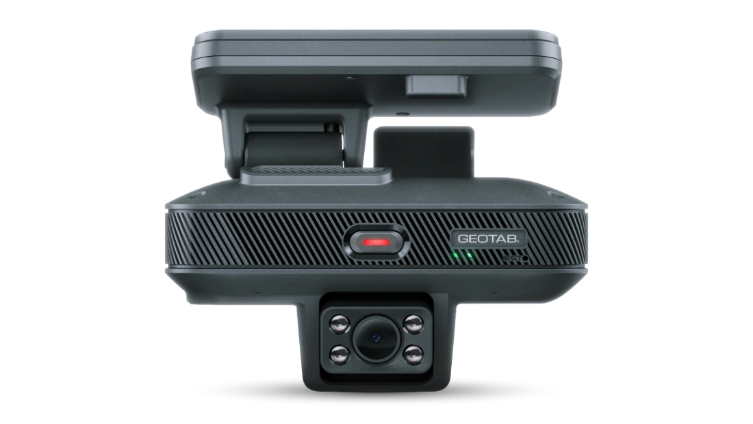 Geotab GO Focus Pro AI dash camera with road and cabin coverage